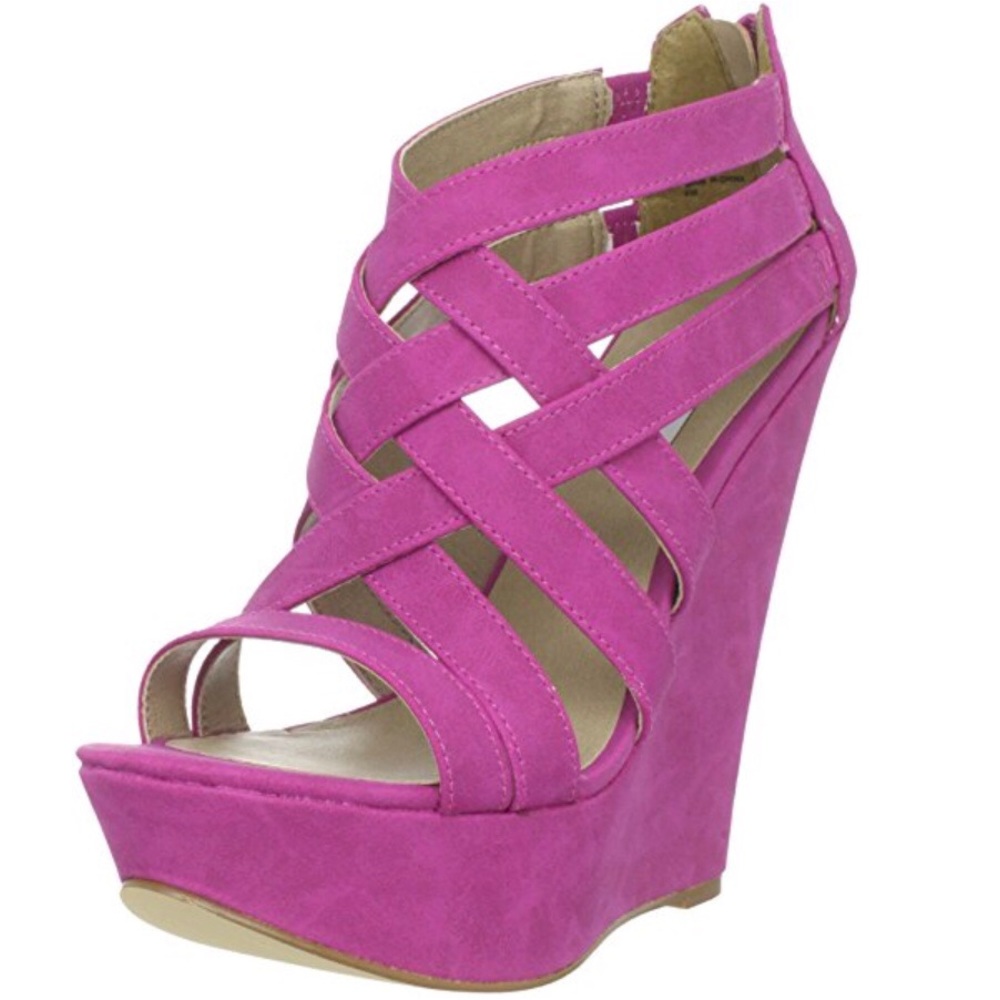 Steve Madden XCESS Strappy Wedge Sandal